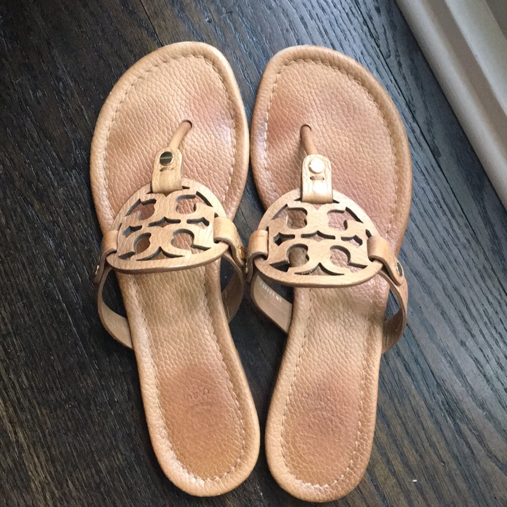 Tory Butch Tumbled Leather Miller sz 8